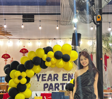 YEAR AND PARTY cùng VIN Tours & Events