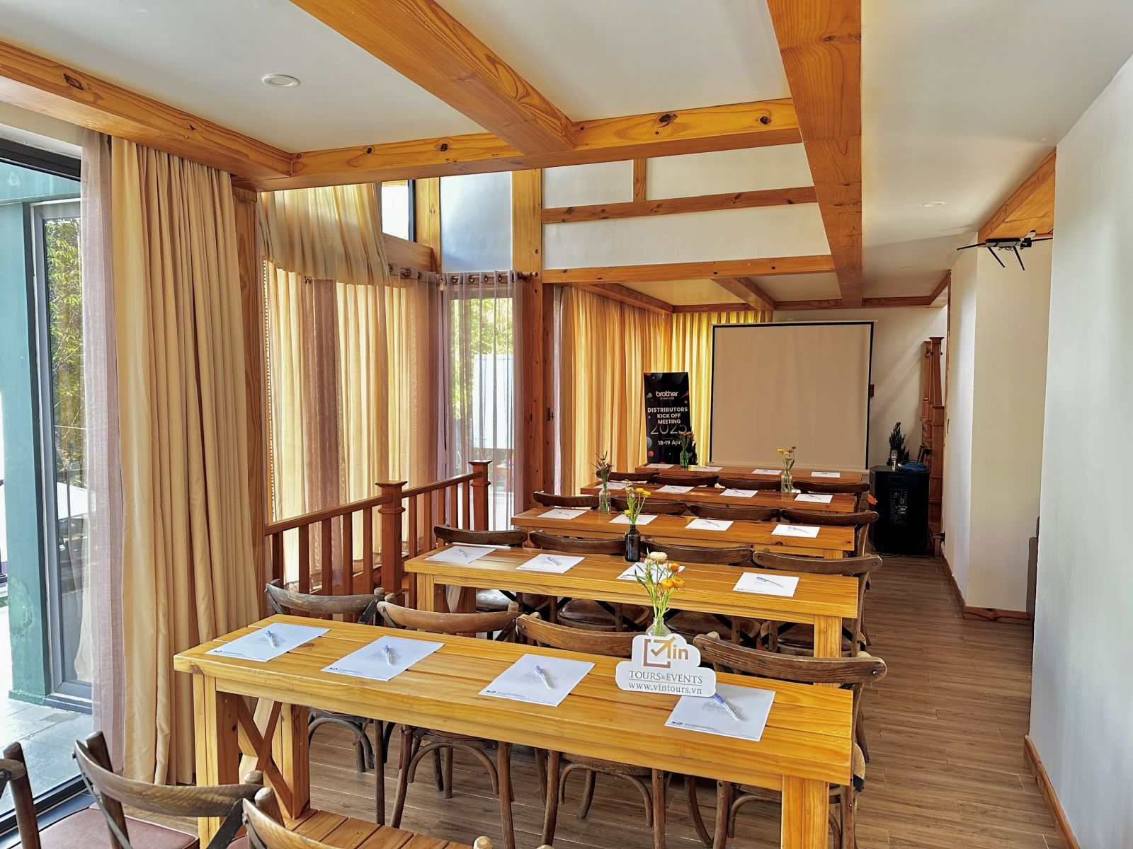 Meeting kết hợp du lịch cùng Brother Vietnam – không gian hội thảo chuyên nghiệp