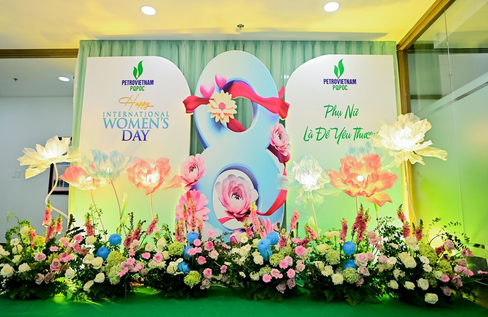 Không gian Gala Dinner lộng lẫy tại SỰ KIỆN NGÀY 8/3 PHÚ QUỐC POC PETROVIETNAM